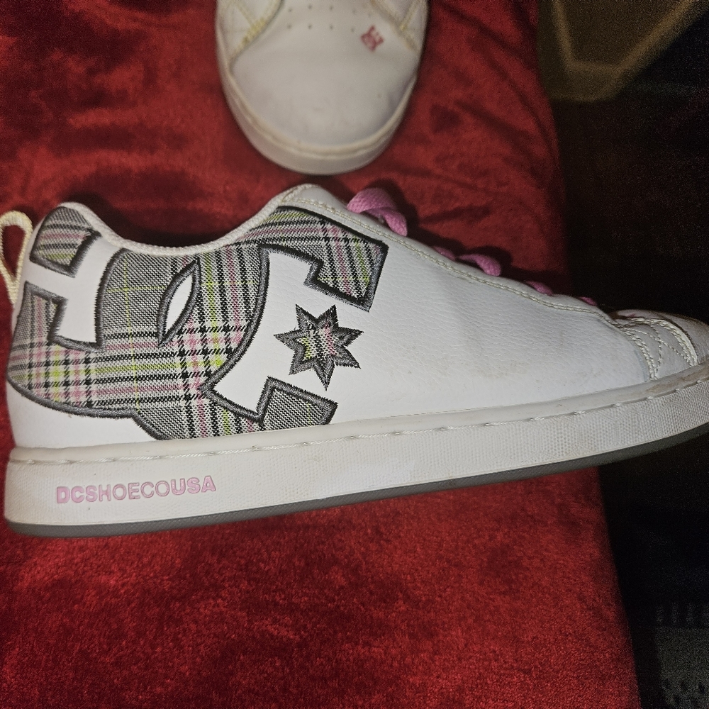 Women's DC shoes